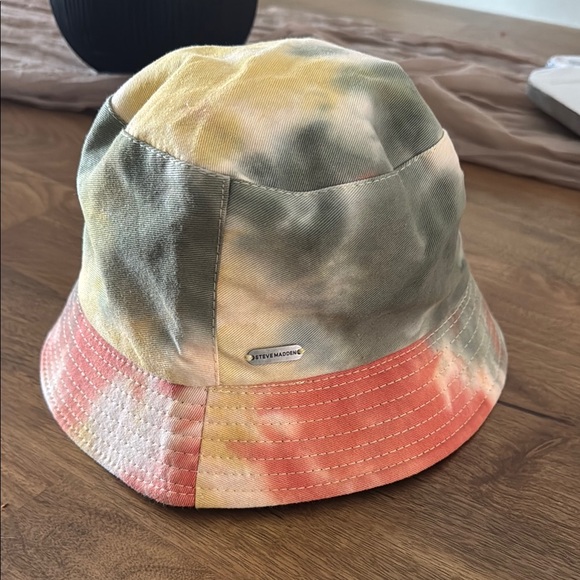 Steve Madden Tie-Dye Bucket Hat - Picture 1 of 4